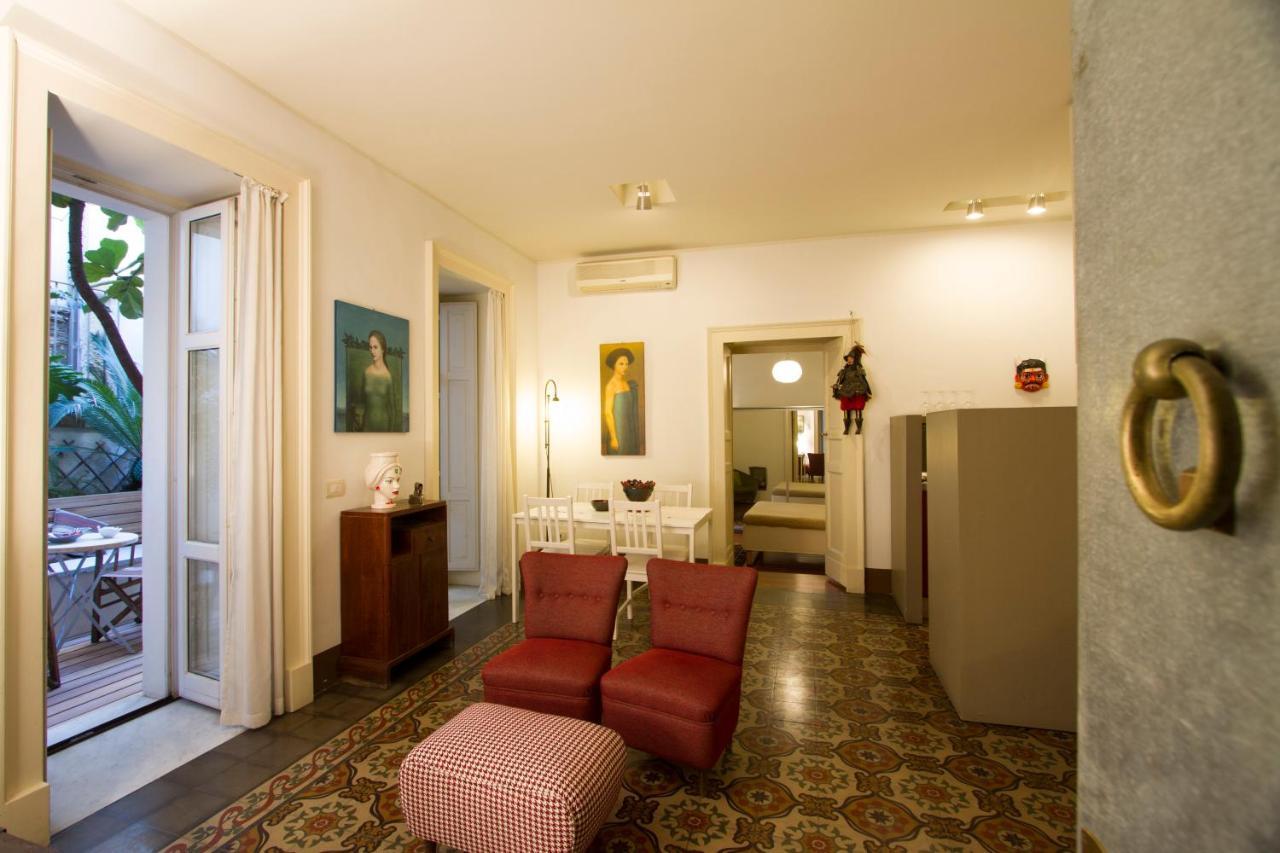 Tre Vie Apartment Con Terrazzo Giardino Pensile Catania Luaran gambar