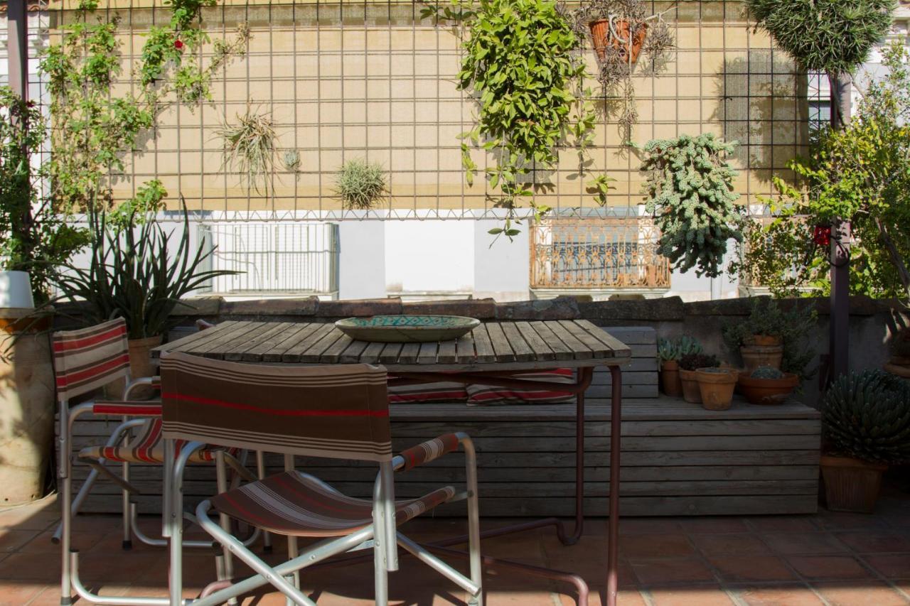 Tre Vie Apartment Con Terrazzo Giardino Pensile Catania Luaran gambar