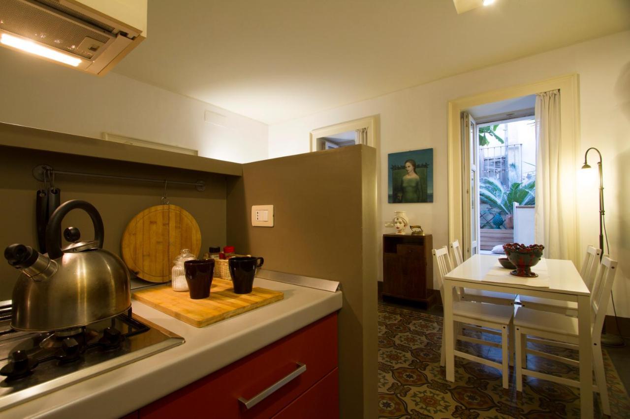 Tre Vie Apartment Con Terrazzo Giardino Pensile Catania Luaran gambar