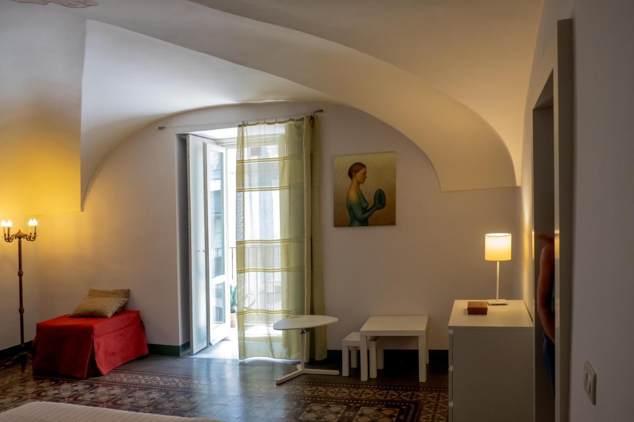 Tre Vie Apartment Con Terrazzo Giardino Pensile Catania Luaran gambar